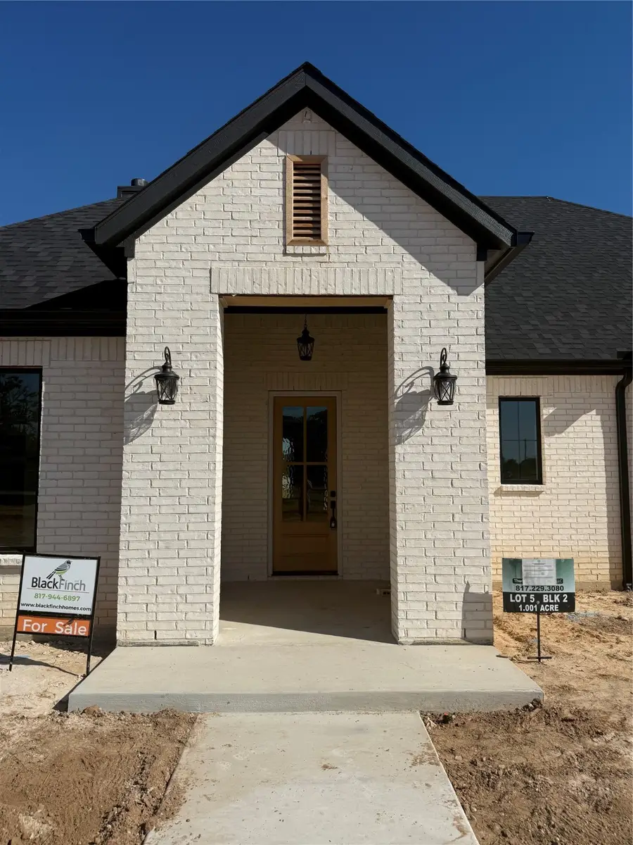 2008 Forest Bridge Drive, Azle, TX 76020 - Image #2