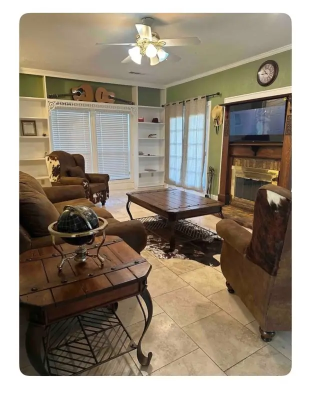 1910 S Westmoreland Road, Glenn Heights, TX 75154 - Image #3