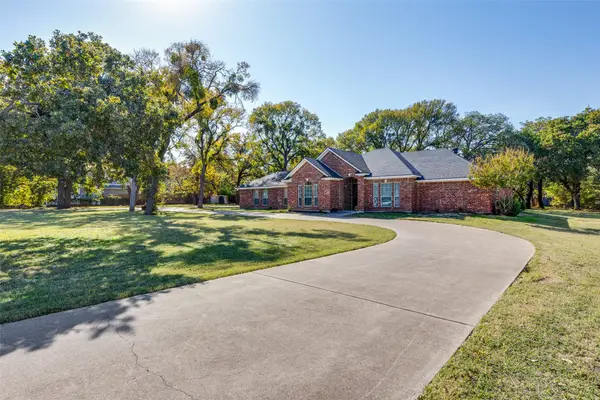 921 Corry A Edwards Drive, Kennedale, TX 76060
