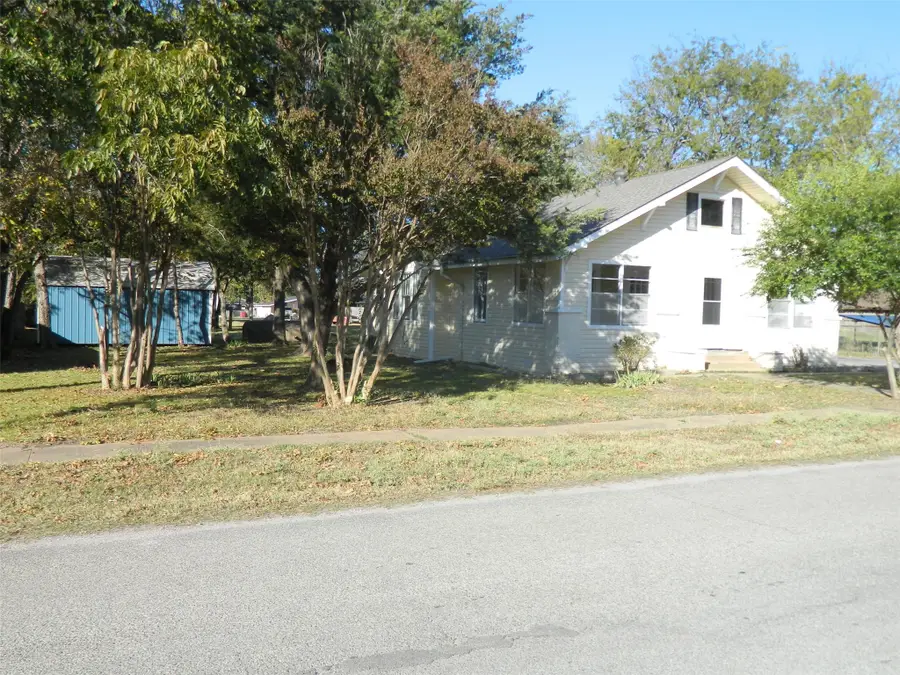 110 W Mulberry Street, Leonard, TX 75452 - Image #2