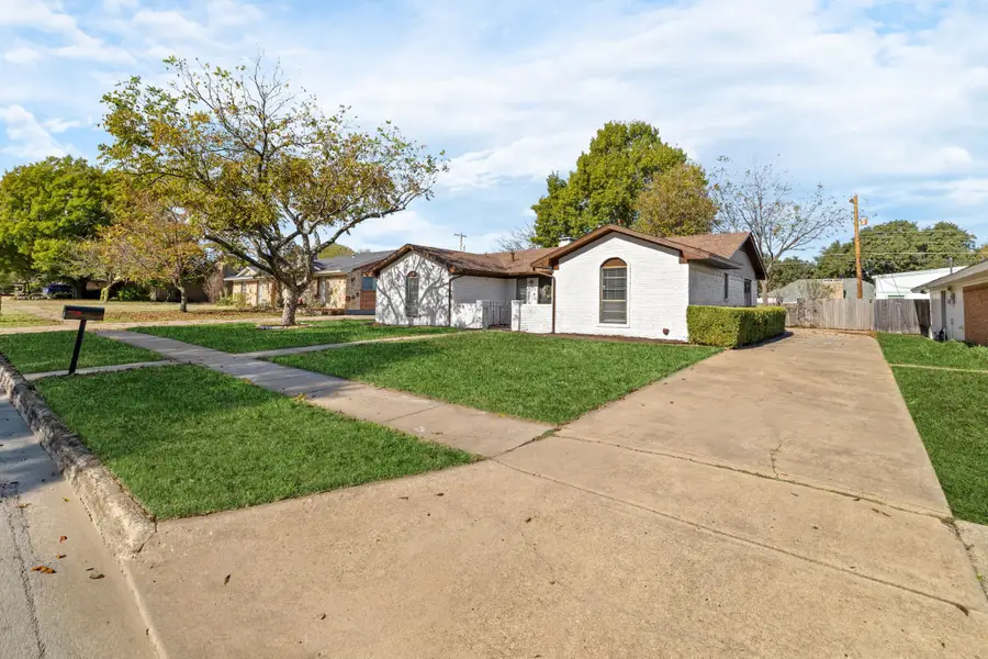 8348 Hillside Drive, Frisco, TX 75033 - Image #2