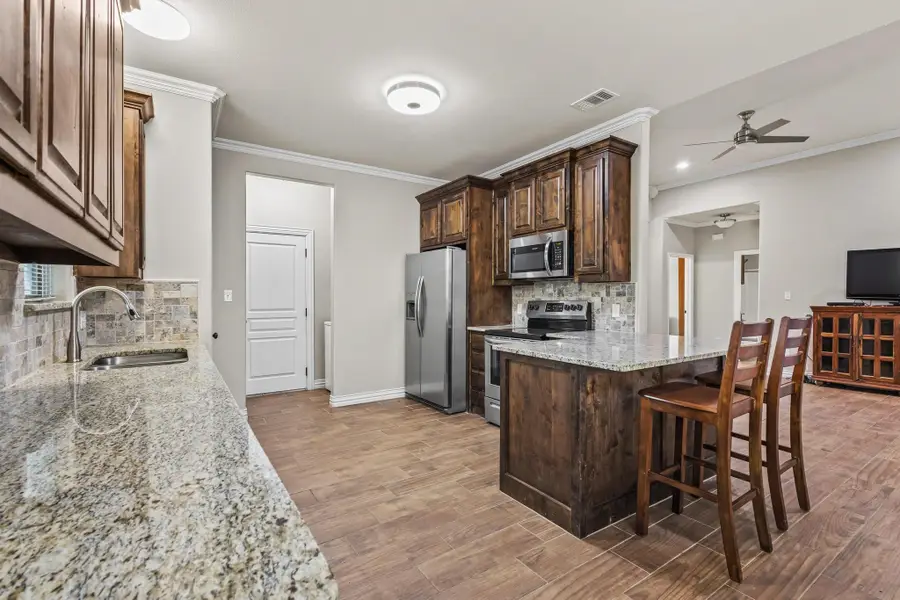 2239 E Tuck Street, Sherman, TX 75090 - Image #3