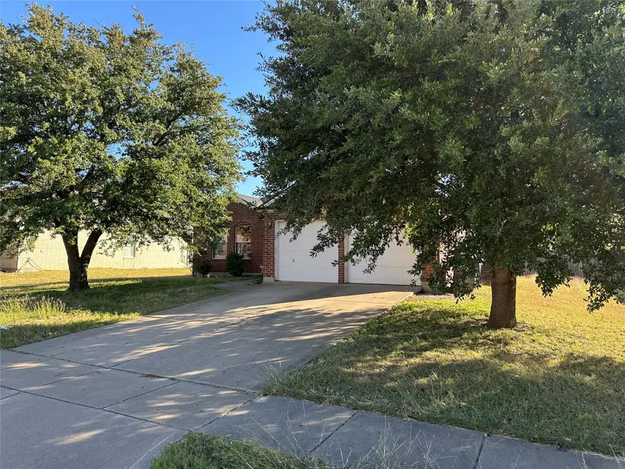 1506 Lakeside Drive, Glenn Heights, TX 75154 - Image #2