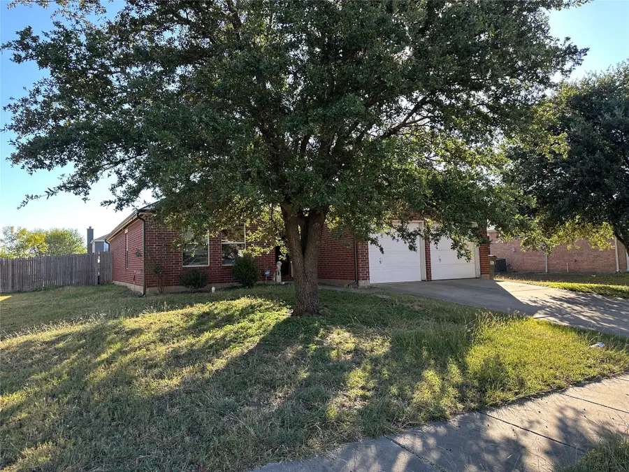 1506 Lakeside Drive, Glenn Heights, TX 75154 - Image #3