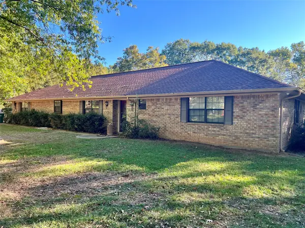 809 S Market Street, Carthage, TX 75633