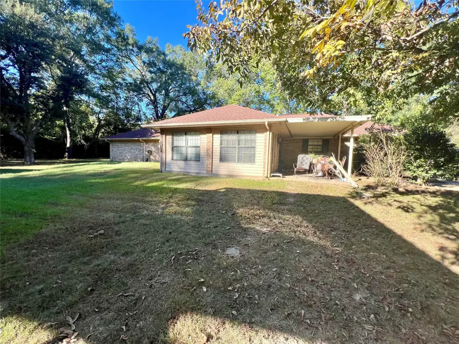 809 S Market Street, Carthage, TX 75633 - Image #3