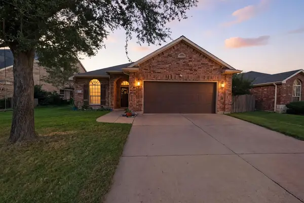 4328 Twinleaf Drive, Fort Worth, TX 76036