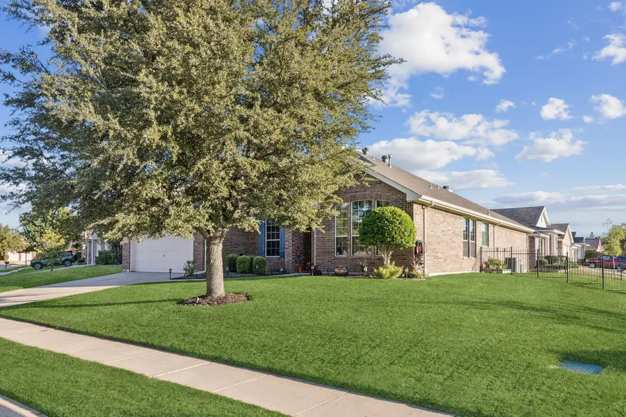 4300 Latigo Circle, Fort Worth, TX 76244 - Image #2