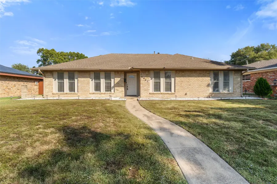6907 Pickrell Drive, Dallas, TX 75227 - Image #2