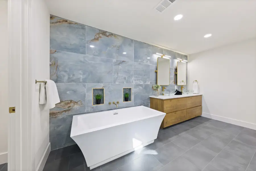 6415 Axton Lane, Dallas, TX 75214 - Image #3