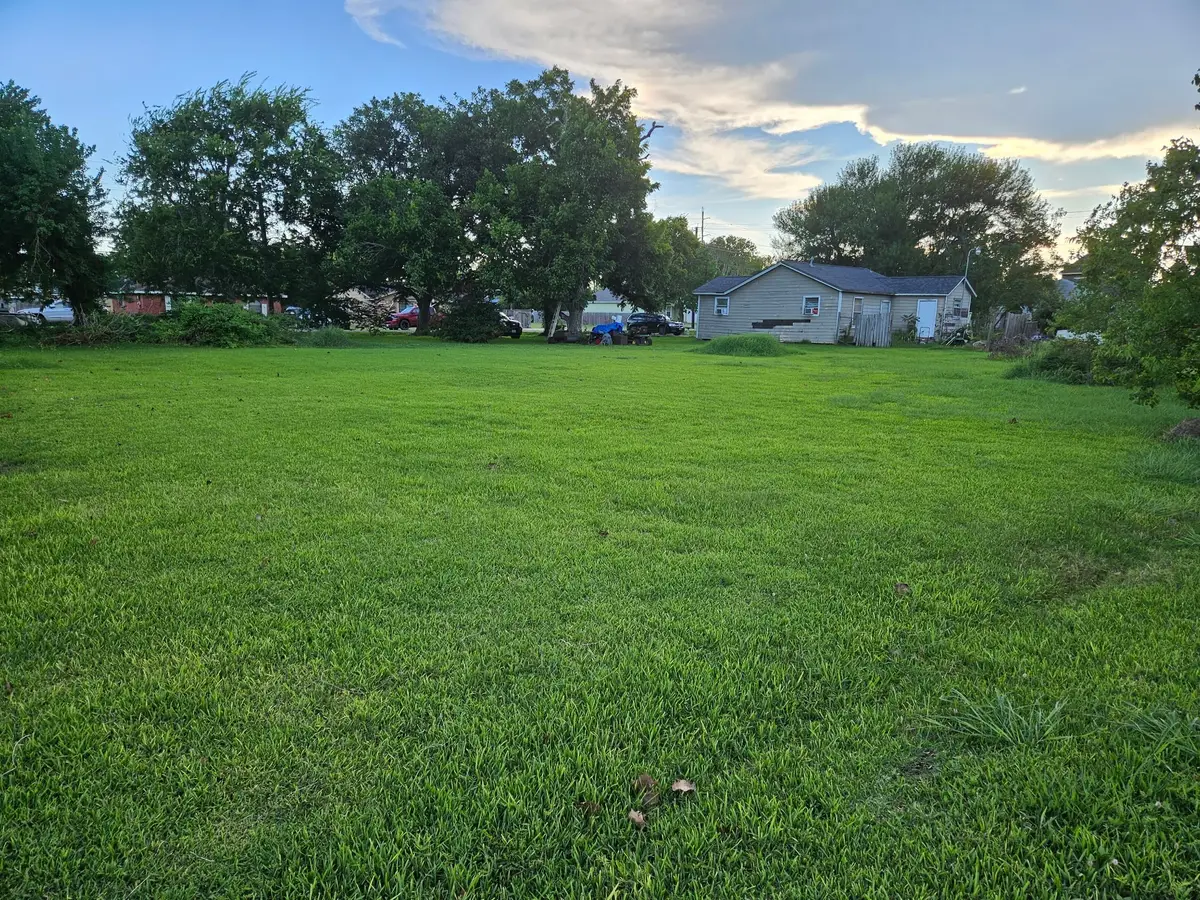 North Avenue S Avenue, Freeport, TX 77541 - Image #1