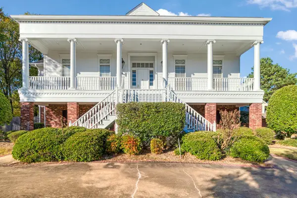 3065 Oak Creek Drive, Paris, TX 75462