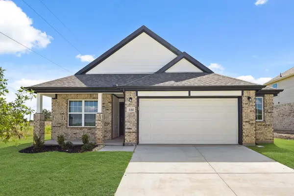 144 Toftrees Drive, Cleburne, TX 76033