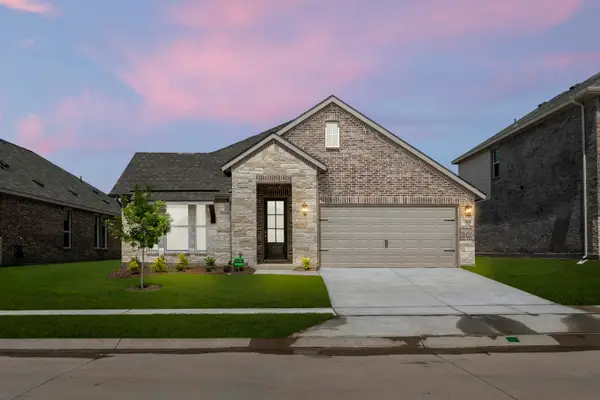 2014 Brackett Pond Road, Forney, TX 75126