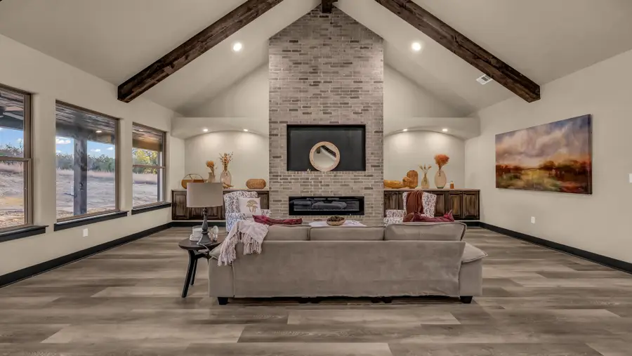 505 Hackamore Court, Weatherford, TX 76088 - Image #2