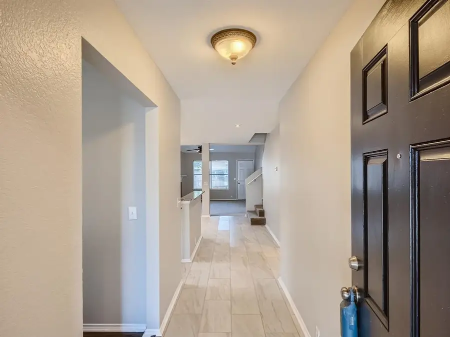 9009 Sagebrush Trail, Aubrey, TX 76227 - Image #2