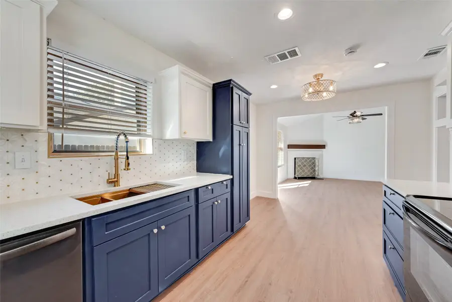 4849 Thistledown Drive, Fort Worth, TX 76137 - Image #3