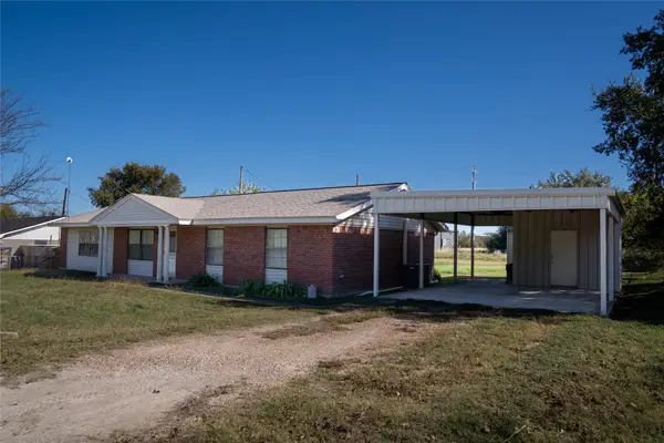156 Wayman Drive, Whitney, TX 76692
