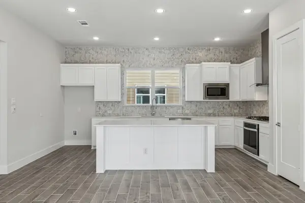 2644 Carmelita Street, Dallas, TX 75212