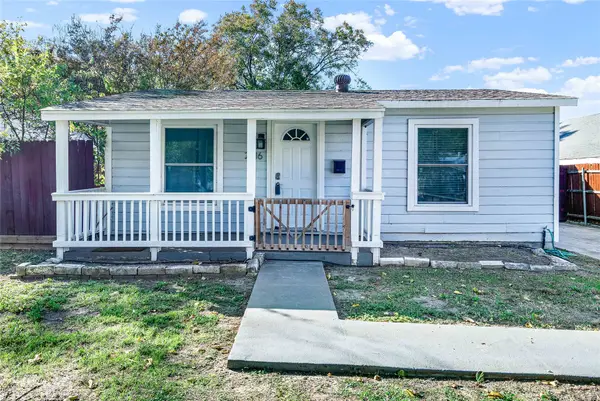 2916 Livingston Avenue, Fort Worth, TX 76110