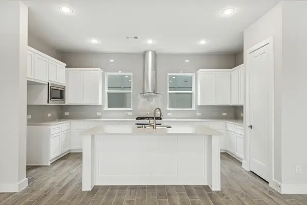 2468 Carmelita Street, Dallas, TX 75212