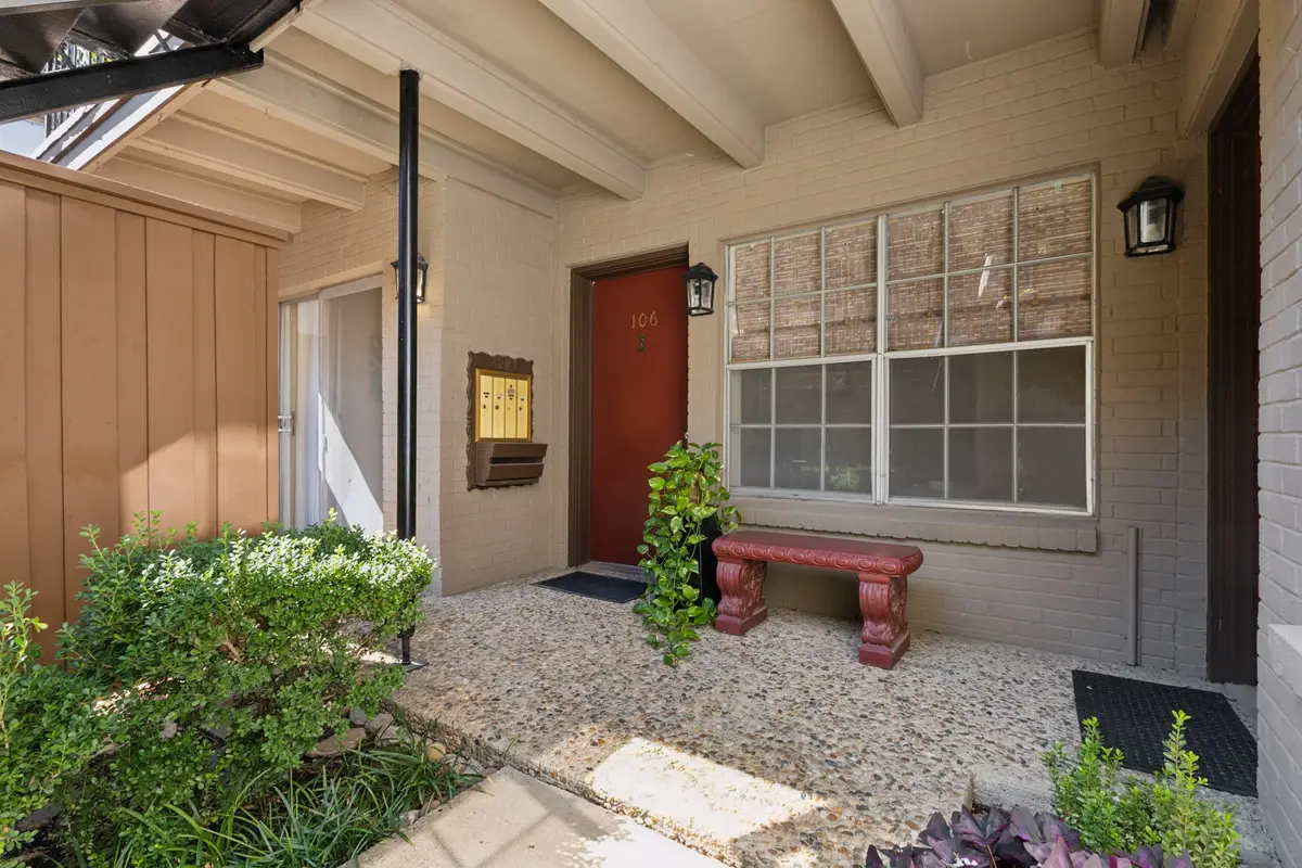 4207 Avondale Avenue #106, Dallas, TX 75219 - Image #1