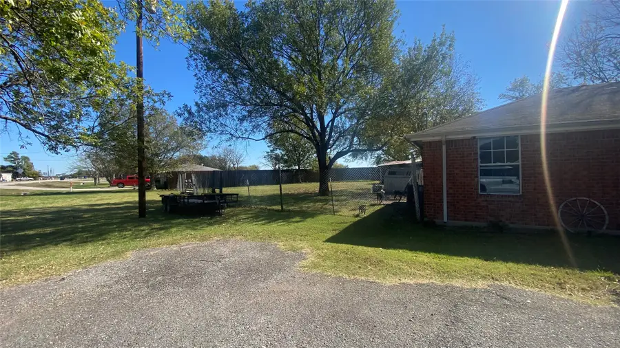 202 E Cook Street, Josephine, TX 75189 - Image #2