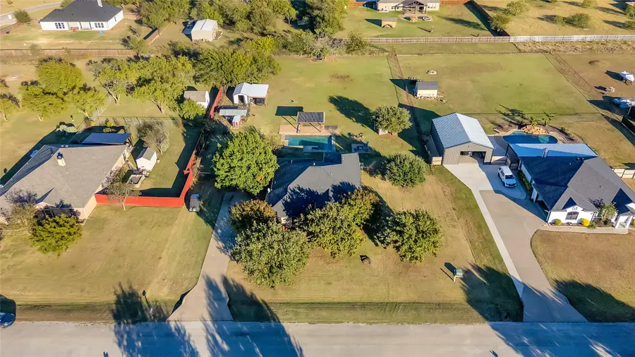 11008 Flores Trail, Crowley, TX 76036 - Image #2
