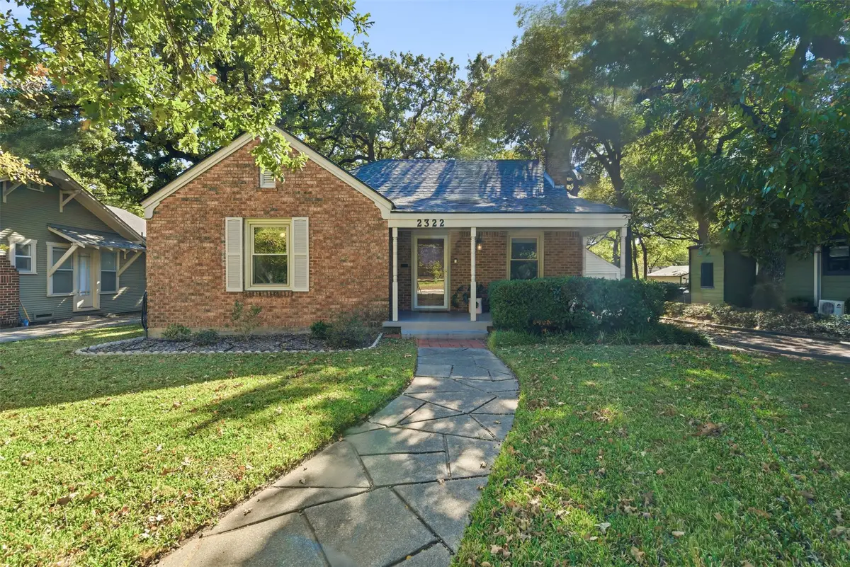 2322 Carnation Avenue, Fort Worth, TX 76111 - Image #1