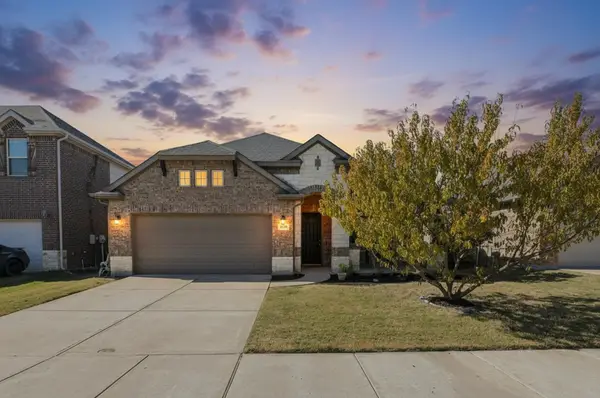1824 Abby Creek Drive, Little Elm, TX 75068