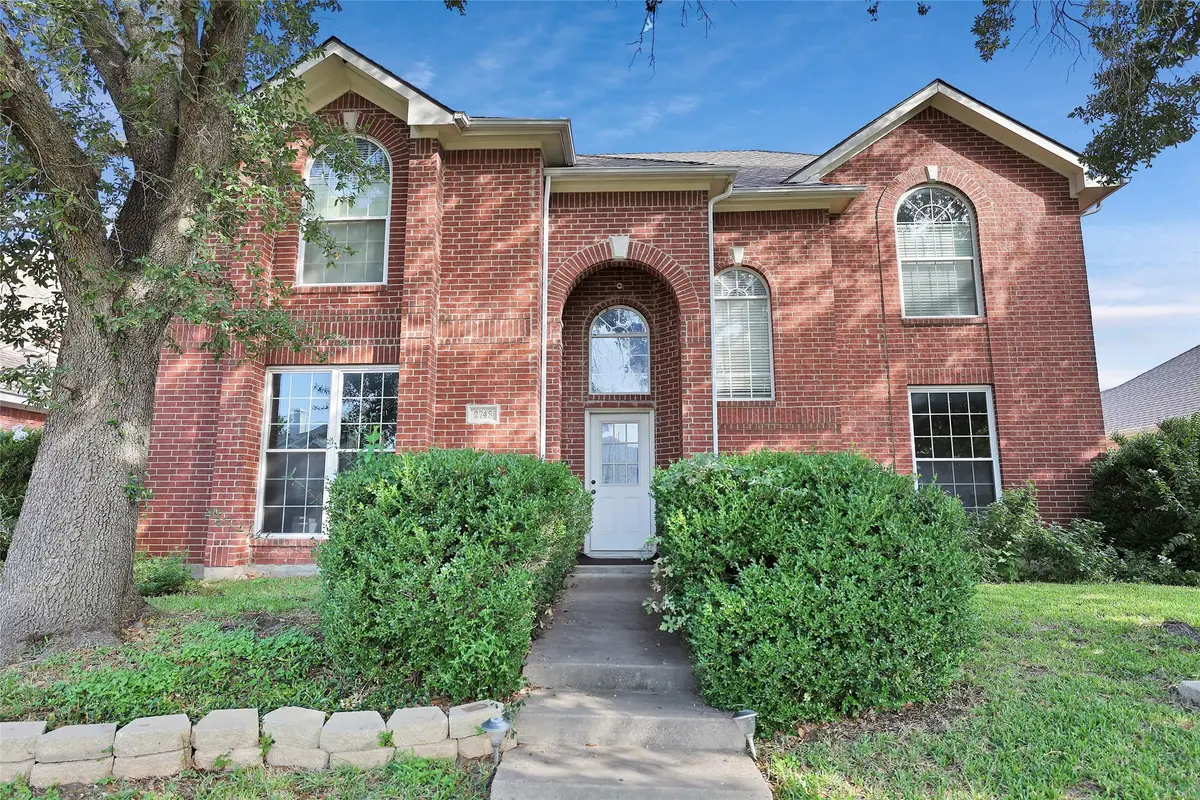 2748 Oak Hollow Drive, Grand Prairie, TX 75052 - Image #1