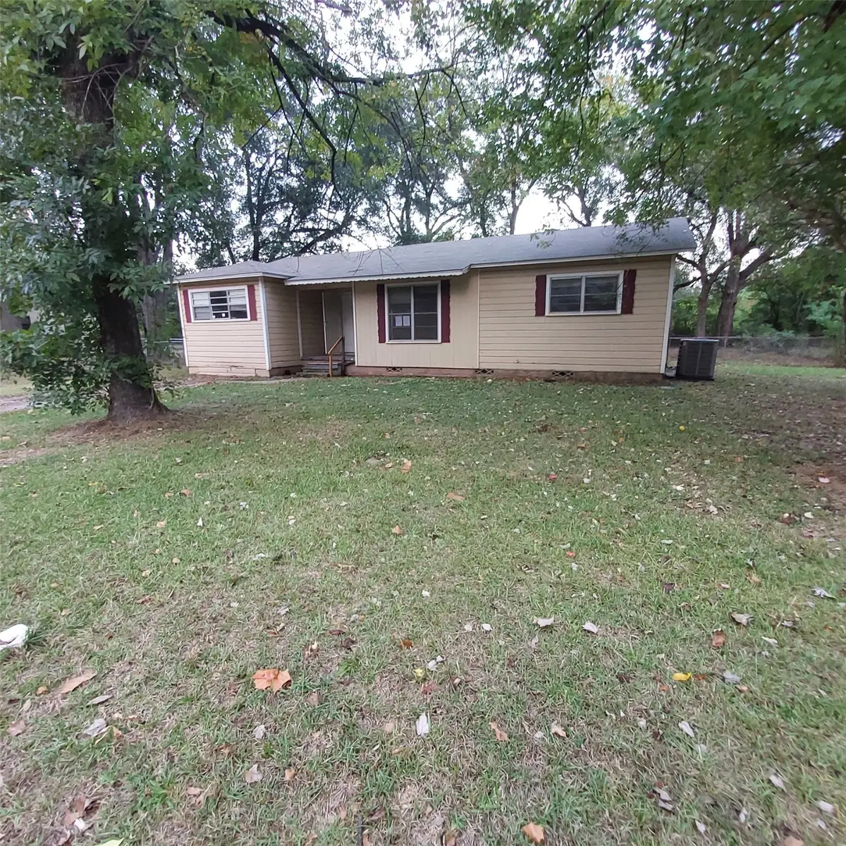 318 N Frost Street, New Boston, TX 75570 - Image #1