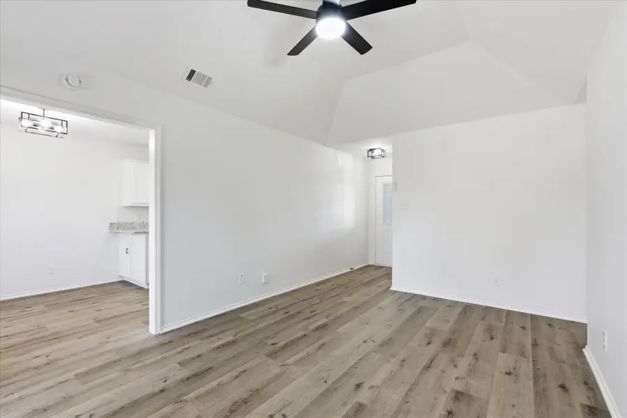 220 Brook Circle, Krum, TX 76249 - Image #3