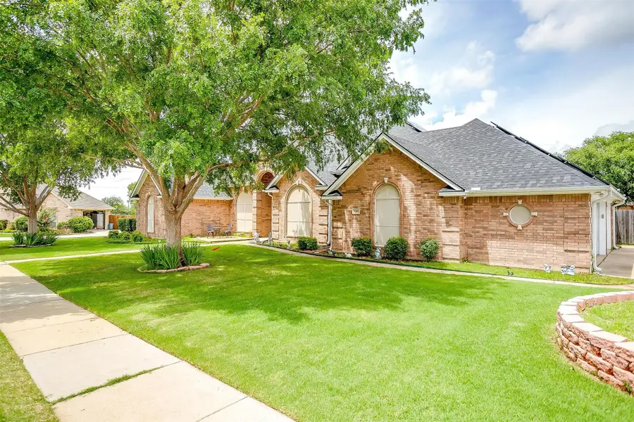 1200 Blackberry Court, Crowley, TX 76036 - Image #3