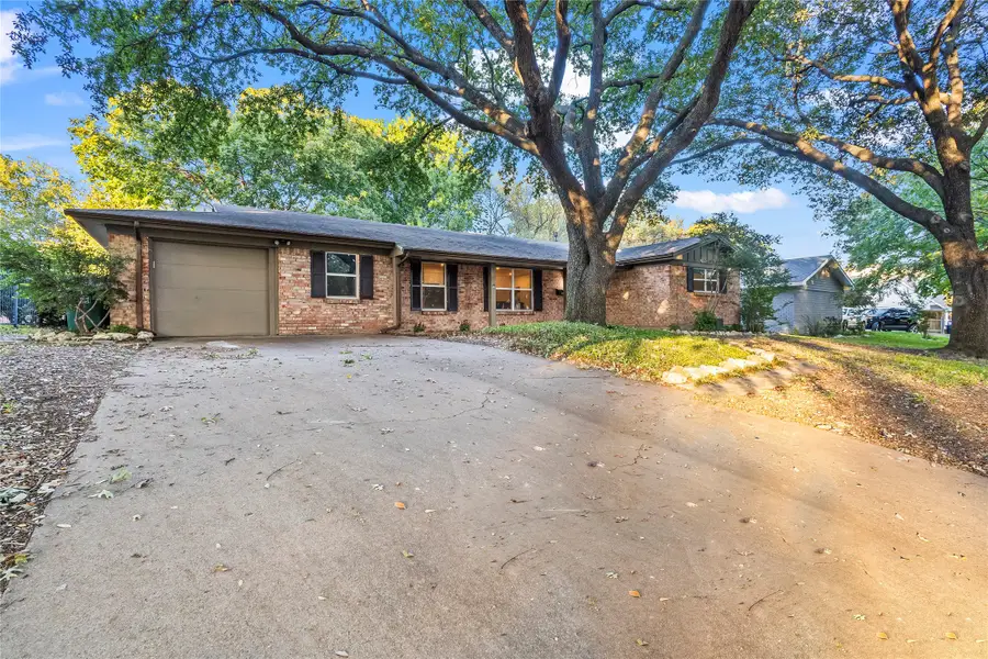 4112 Selkirk Drive W, Fort Worth, TX 76109 - Image #2