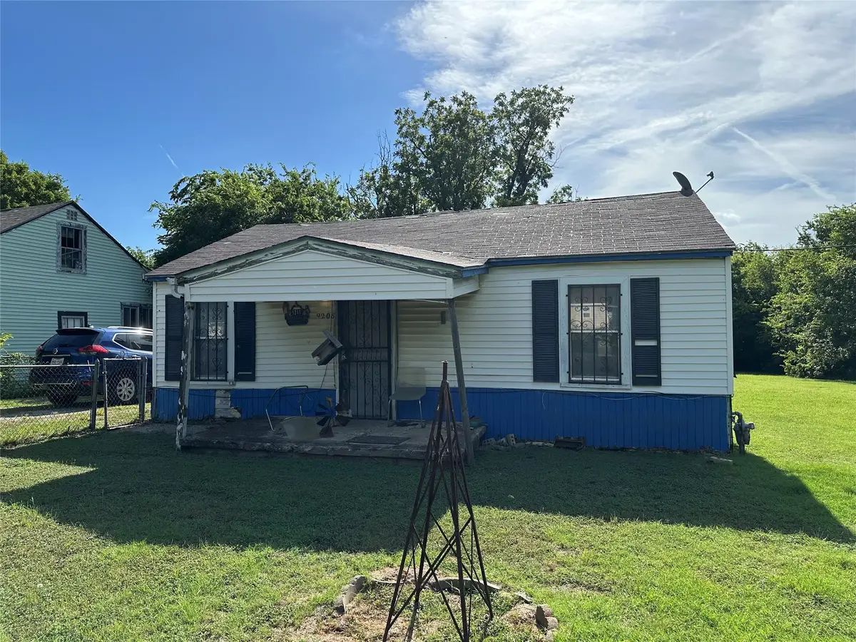 9208 Newhall Street, Dallas, TX 75232 - Image #1