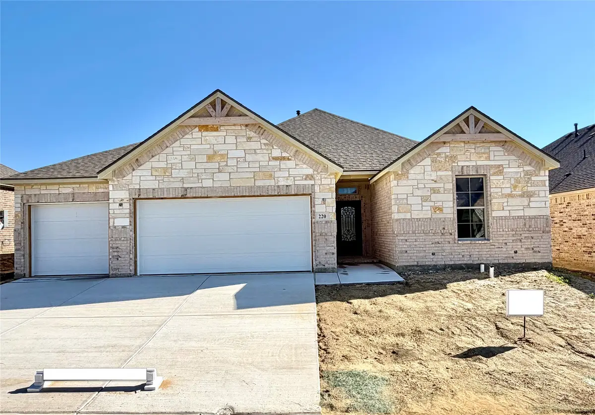 220 Cheyenne Trail, Alvarado, TX 76009 - Image #1