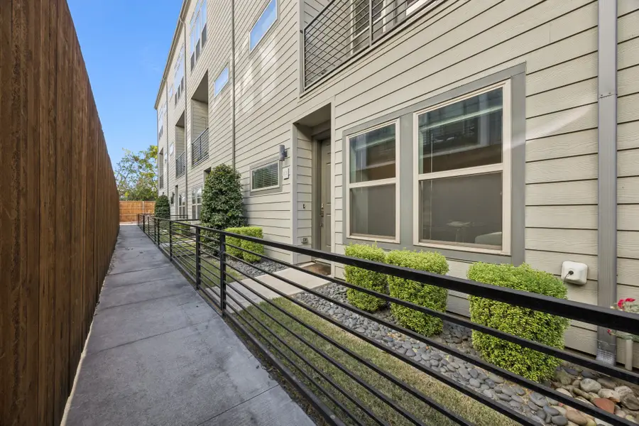 4226 Roseland Avenue #203, Dallas, TX 75204 - Image #2