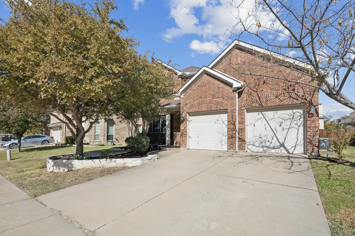 813 Lake Forest Trail, Little Elm, TX 75068 - Image #1