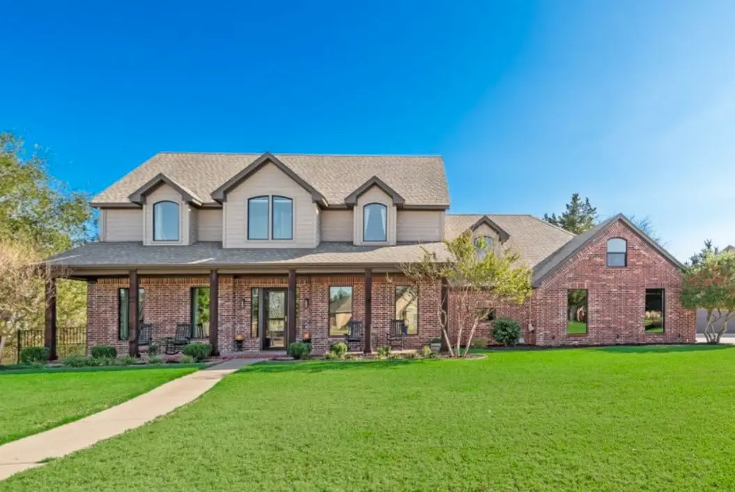 8660 Turnberry Lane, Ovilla, TX 75154 - Image #1