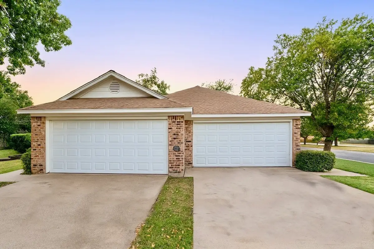 7652 Colorado Creek Court, Fort Worth, TX 76133 - Image #1