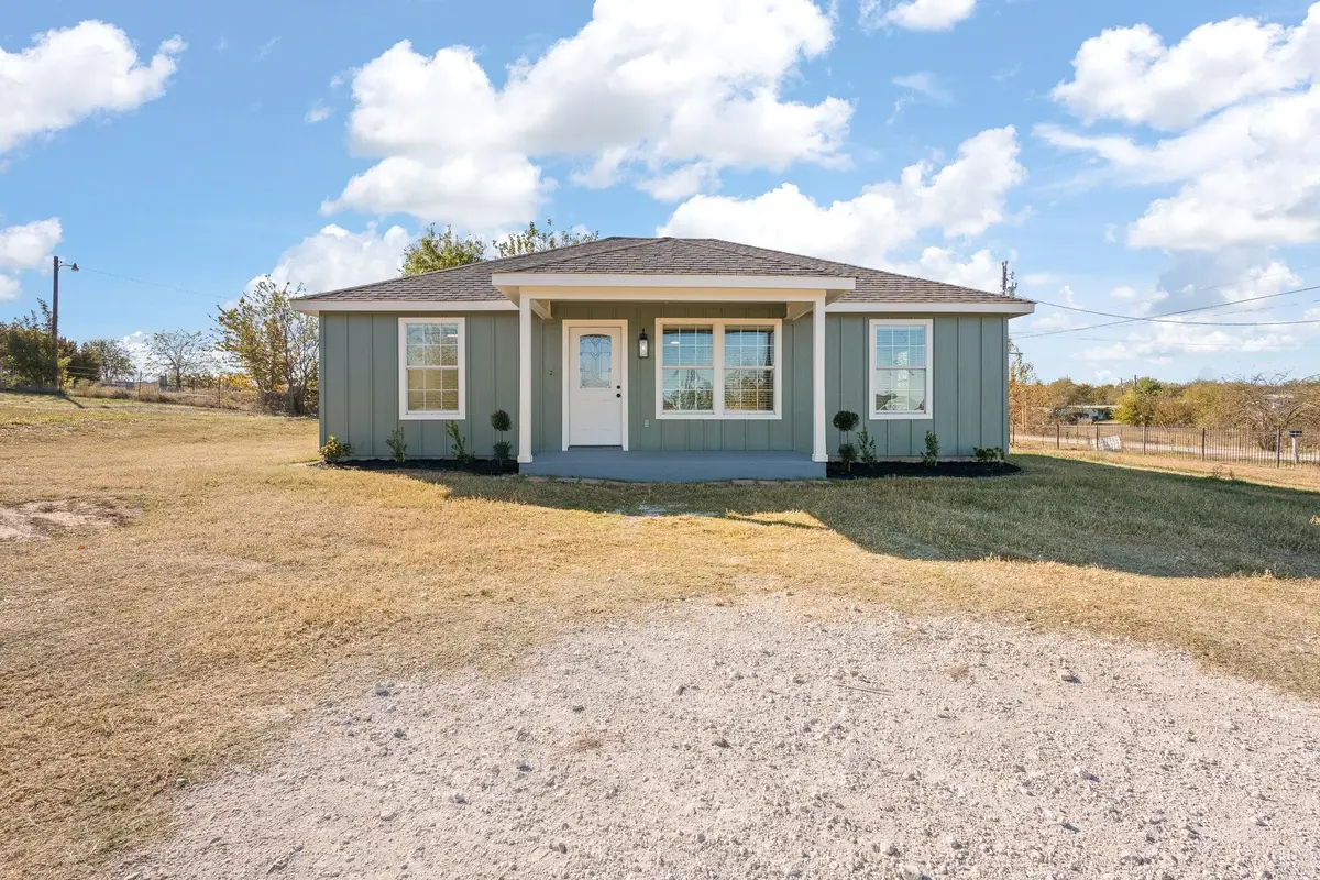 5501 Baron Drive, Joshua, TX 76058 - Image #1
