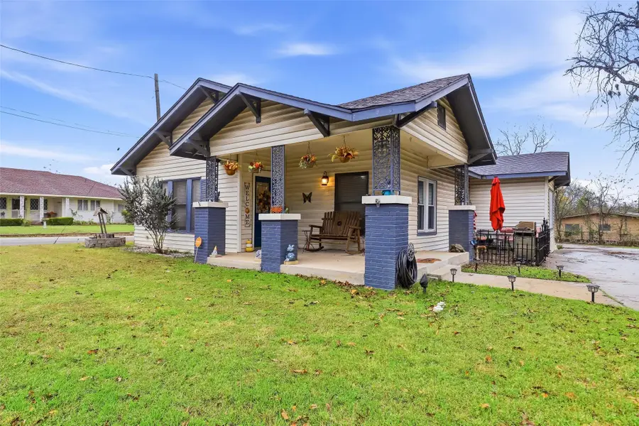 618 Granbury Street, Cleburne, TX 76033 - Image #2