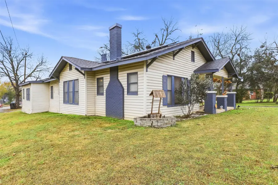 618 Granbury Street, Cleburne, TX 76033 - Image #3