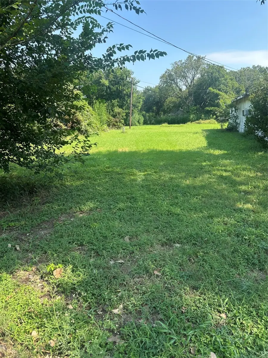 1608 E Walnut Street, Waco, TX 76704 - Image #3