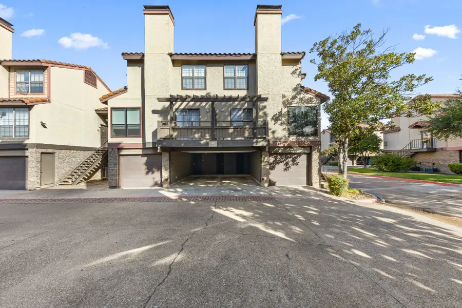 5757 E University Boulevard #26D, Dallas, TX 75206 - Image #2