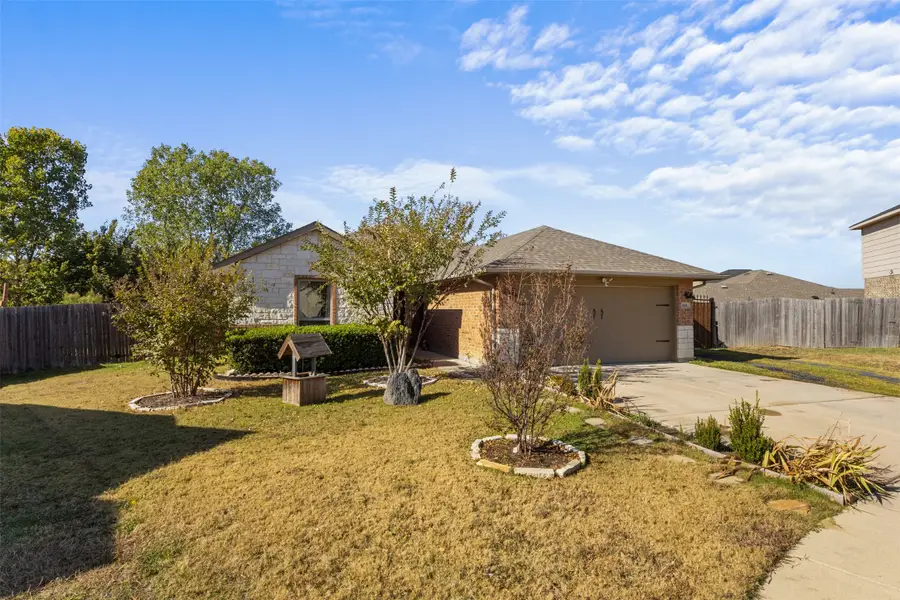 4044 Saint Christian Street, Fort Worth, TX 76119 - Image #2