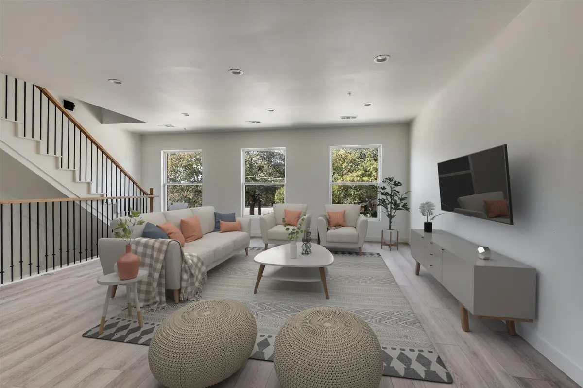 512 S Oconnor Road, Irving, TX 75060 - Image #1