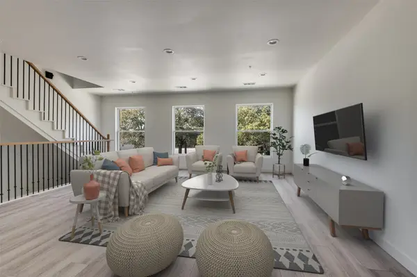 512 S Oconnor Road, Irving, TX 75060