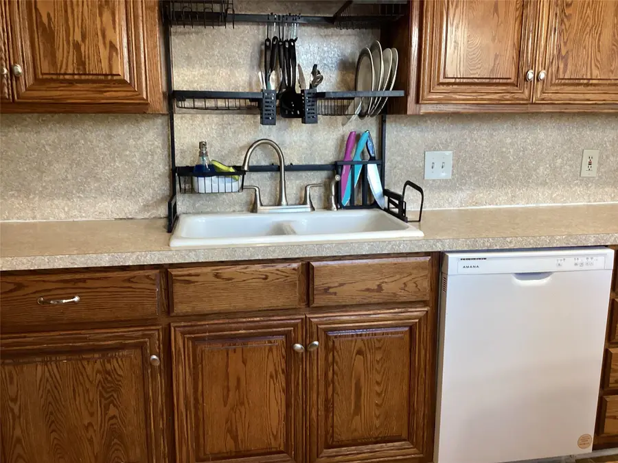 5915 Willow Branch Drive, Arlington, TX 76017 - Image #3